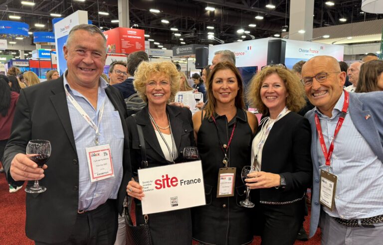 WhatsApp Image 2025-10-17 at 17.00.54 (1)