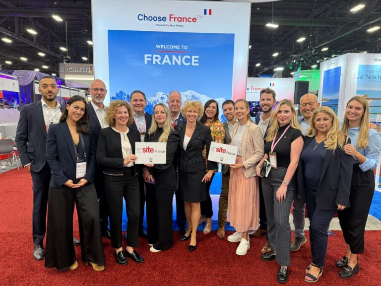 WhatsApp Image 2025-10-17 at 17.00.54